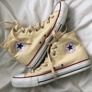 🌟CAN SHIP TODAY🌟 Light Yellow Chuck Taylors